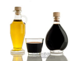 调味品存放首选玻璃瓶，慎用不锈钢器皿